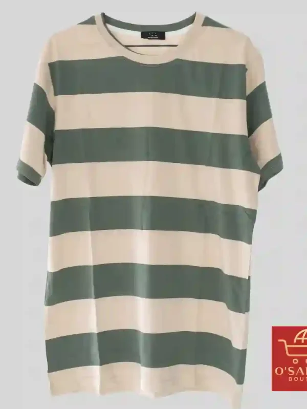 T-shirt homme vert et beige à manches courtes et col rond avec larges rayures horizontales